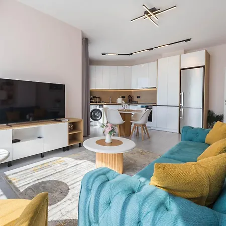 La View 2br By The Sea Ev Charger & Free Parking And Pool Apartment *
